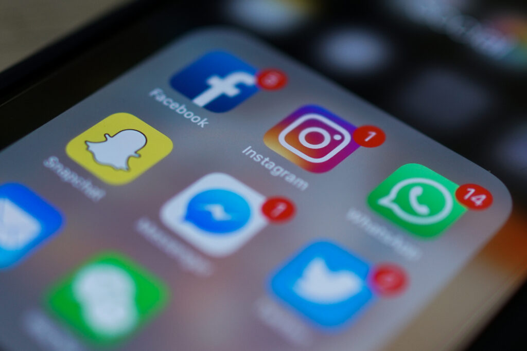 7 Tips Para No Quedarte Incomunicado Ante Un Apagn Masivo De Redes Sociales 7 Tips Para No Quedarte Incomunicado Ante Un Apagón Masivo De Redes Sociales - 2026 - El Botón