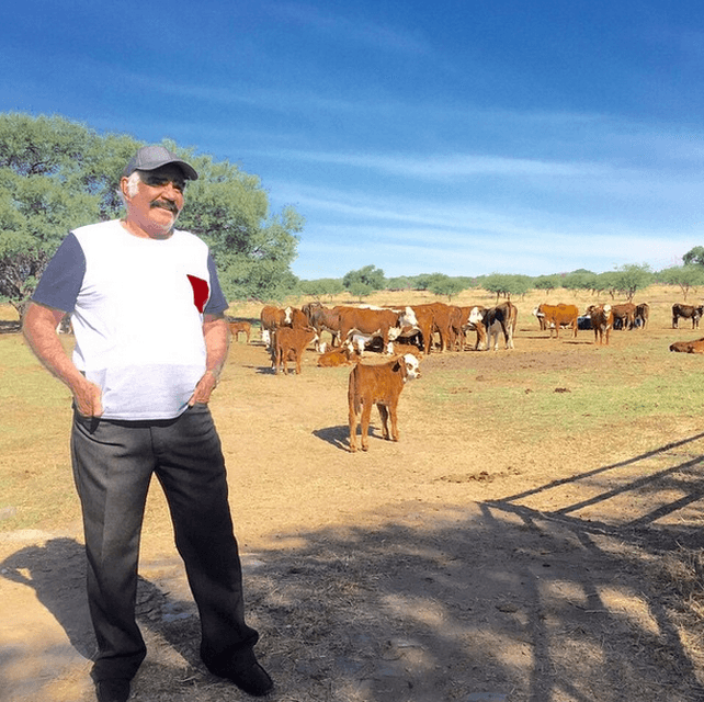 Vicente Fernandez Respira El Aire Libre En Su Rancho Los Tres Potrillos. 2 Así Es &Quot;Los Tres Potrillos&Quot; El Rancho Donde Depositarán Los Restos De Vicente Fernández - 2026 - El Botón