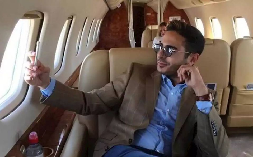 Hombre Llamar Simon Leviev Publicacion ¿Quién Es Y Cómo Operaba Simon Leviev, El Estafador De Tinder? - 2026 - El Botón