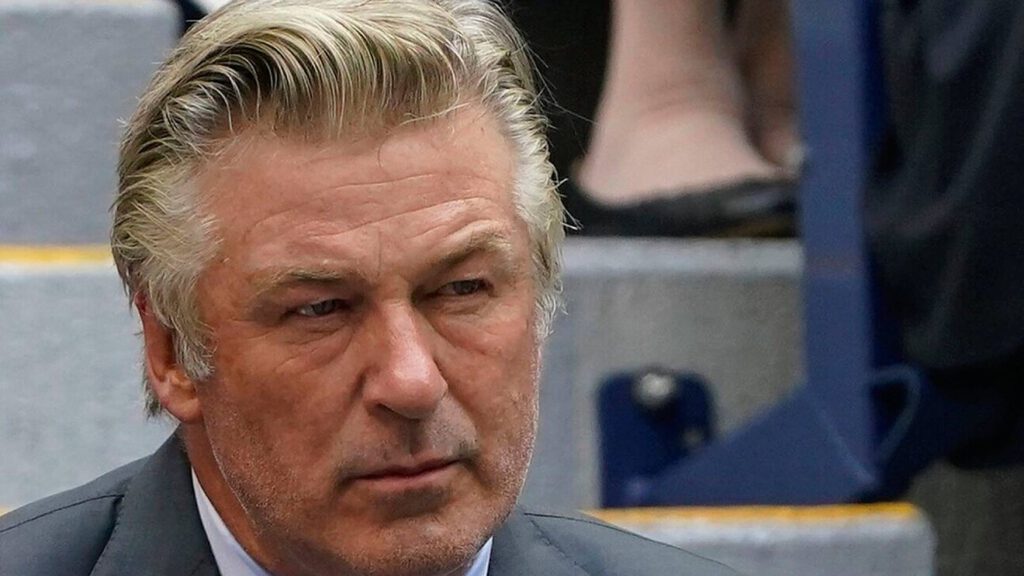 16366198823421 Demandan A Alec Baldwin Por Accidente En Set De Grabación - 2026 - El Botón