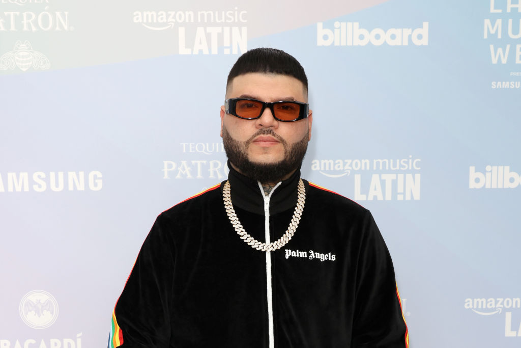 Gettyimages 1341718623 Avión En El Que Viajaba Farruko Sufrió Un Aterrizaje De Emergencia - 2026 - El Botón