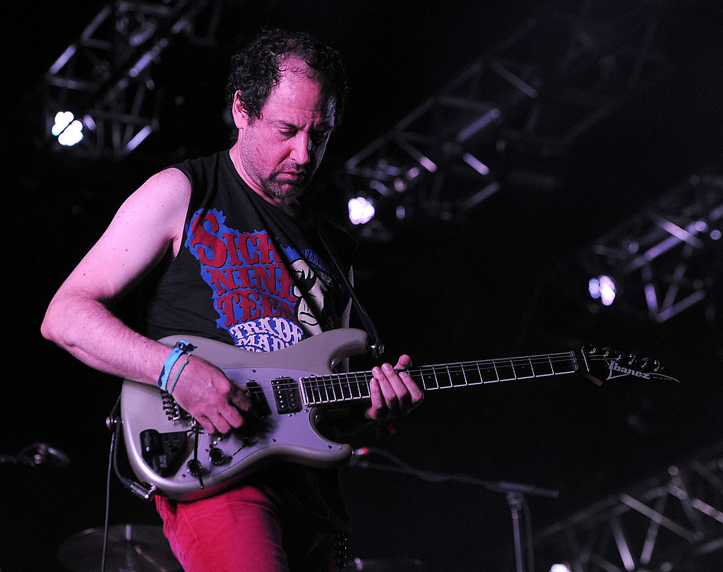 Gettyimages 112271281 Alejandro Marcovich Exguitarrista De Caifanes Está Luchando Contra El Cáncer - 2026 - El Botón