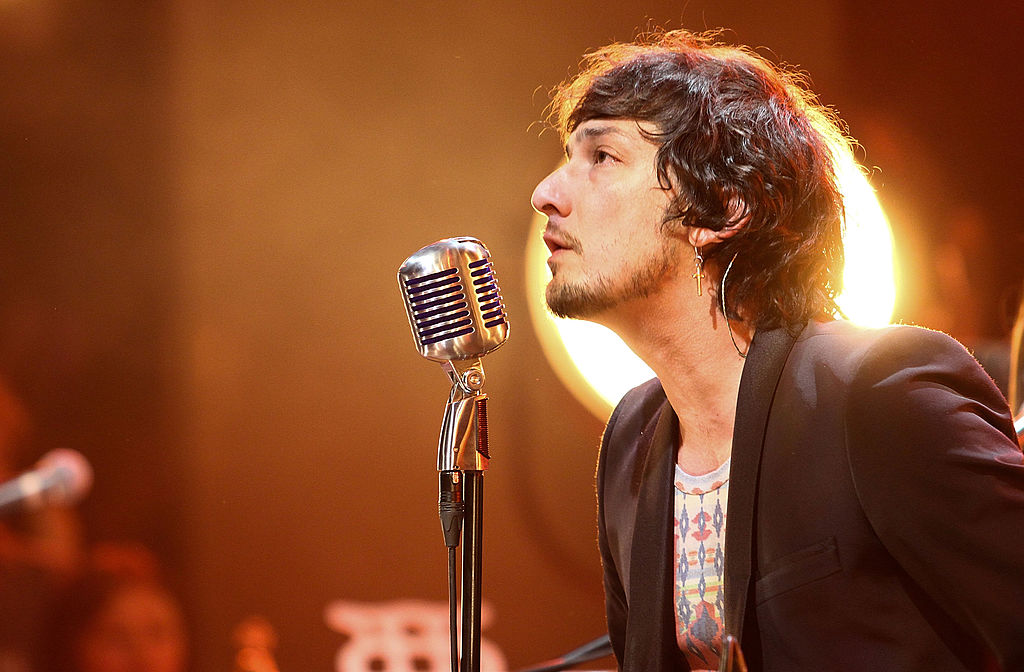 León Larregui Ataca A Bad Bunny En Redes Sociales