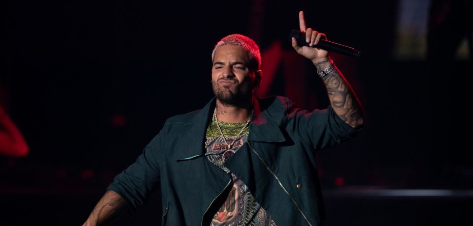 Maluma sacó a dos mujeres de su concierto por estar peleando Maluma sacó a dos mujeres de su concierto por estar peleando
