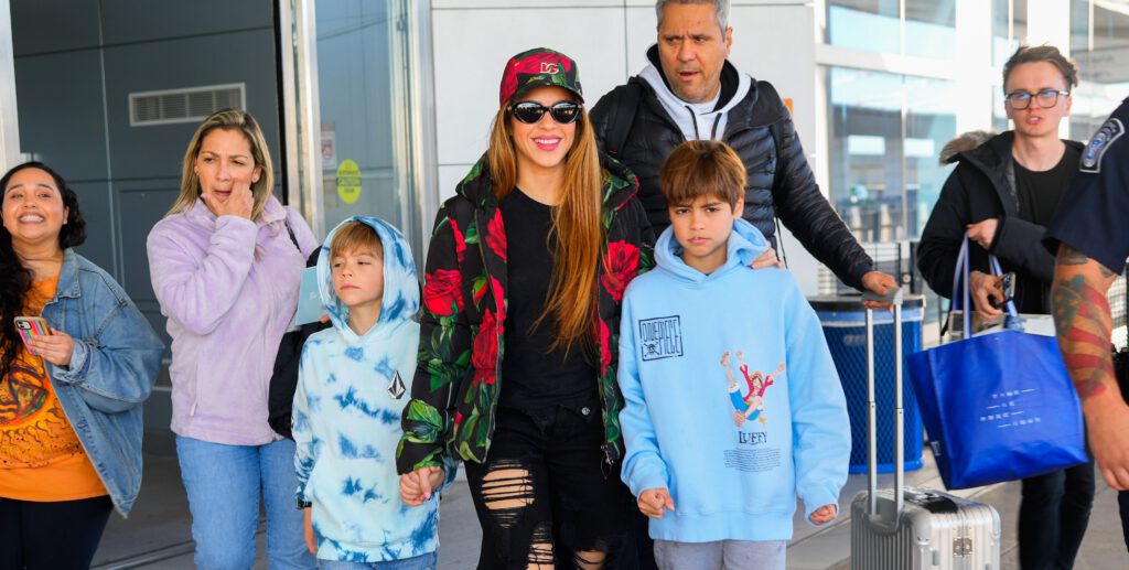 Shakira Lanza Mensaje En Contra De Fotógrafos Y Medios De Comunicación