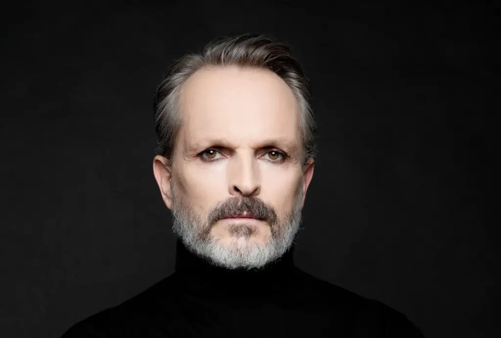 000079901 1 Foto Miguel Bose © Esteban Calderon Gonzalez 202109231615 E1692830677821 Scaled 1 Los Detalles Del Asalto A Miguel Bosé En Su Casa En Ciudad De México - 2026 - El Botón