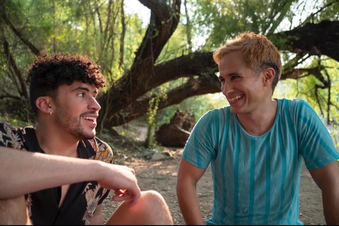 Gael García y Bad Bunny debutan como pareja en el tráiler de ‘Cassandro’ Gael García y Bad Bunny debutan como pareja en el tráiler de 'Cassandro'