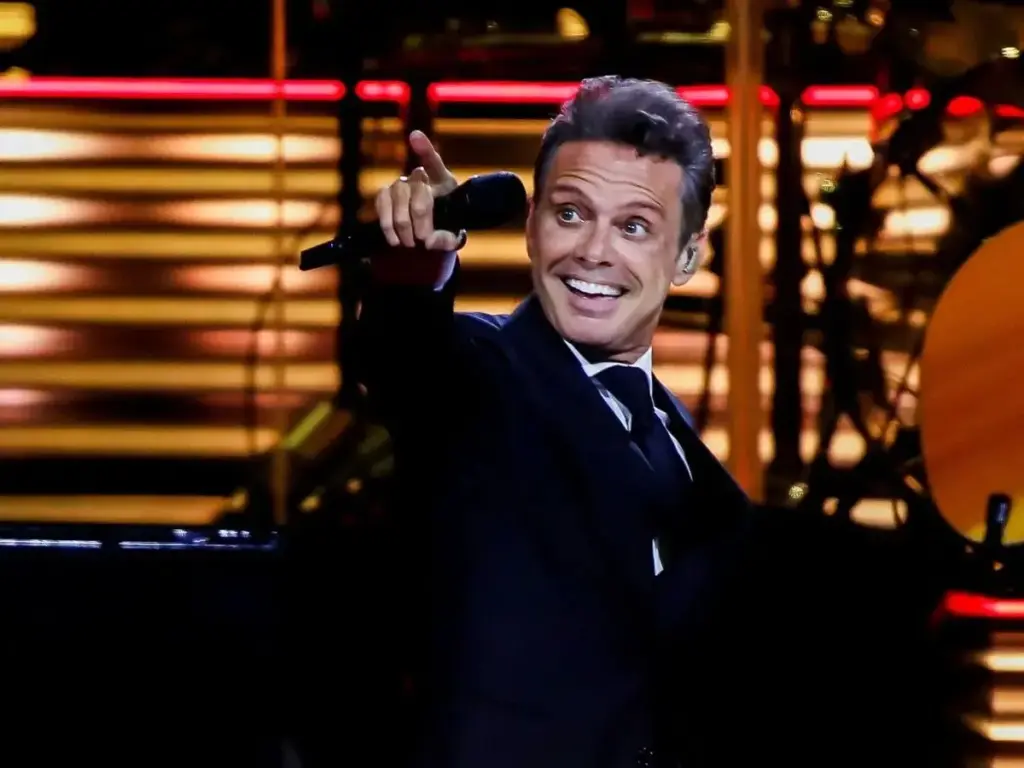 F.elconfidencial.com Original 6E3 573 63C 6E357363Cf14A8542Cd7Ab3E371F4221 Jpg Los Boletos Para Luis Miguel En Las Vegas Alcanzaron Hasta 150 Mil Pesos - 2026 - El Botón